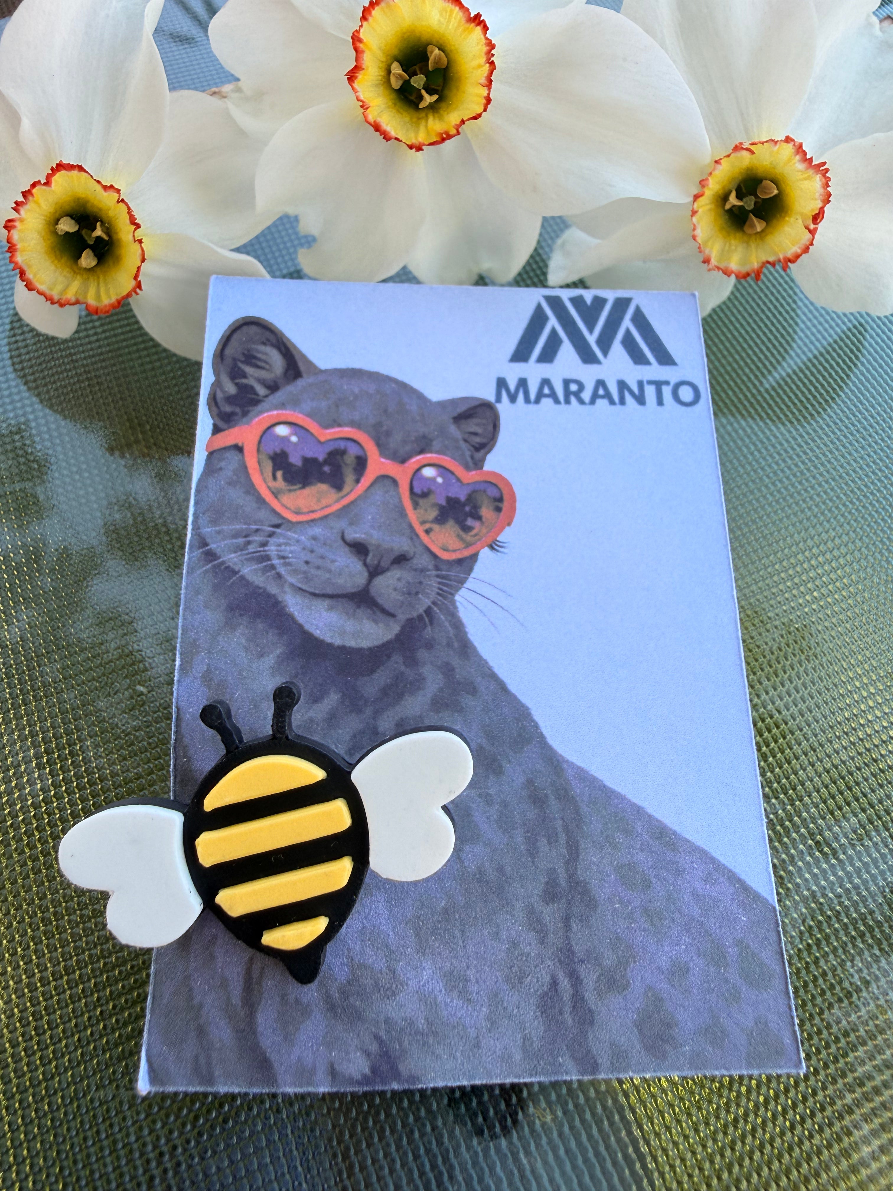 Pin albină